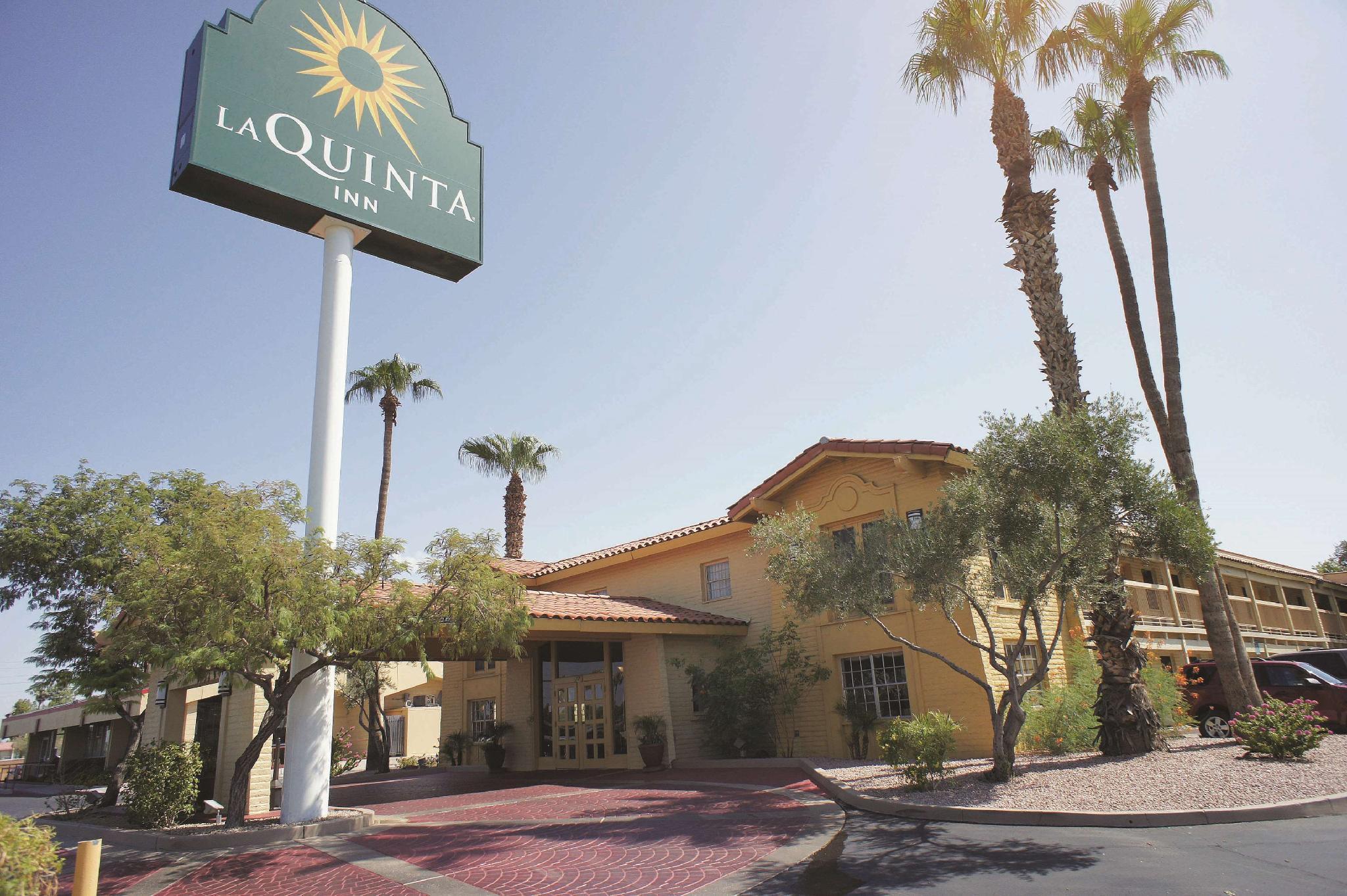 La Quinta Inn By Wyndham Phoenix Thomas Road Exterior photo
